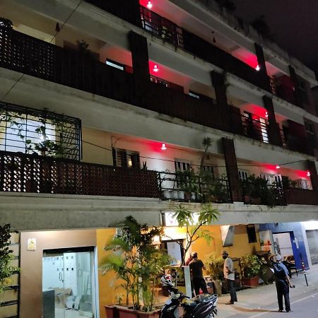 Hotel Fernandes Complex Bangalore Exterior foto
